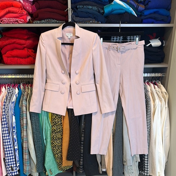 Tahari pale lavender hook eye closure blazer belted ankle pants suit set size 2P - Picture 1 of 3